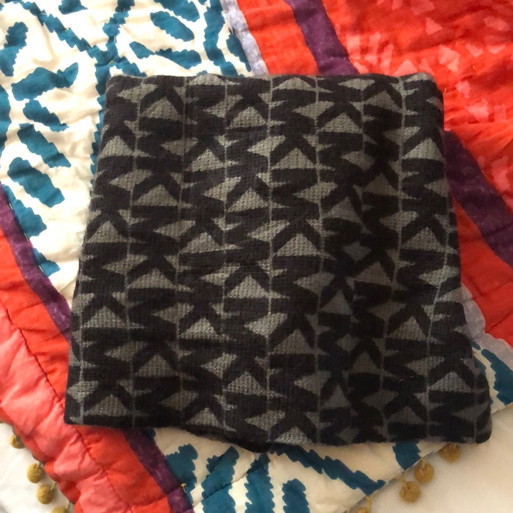 Micheal Kors Infinity Scarf View 4